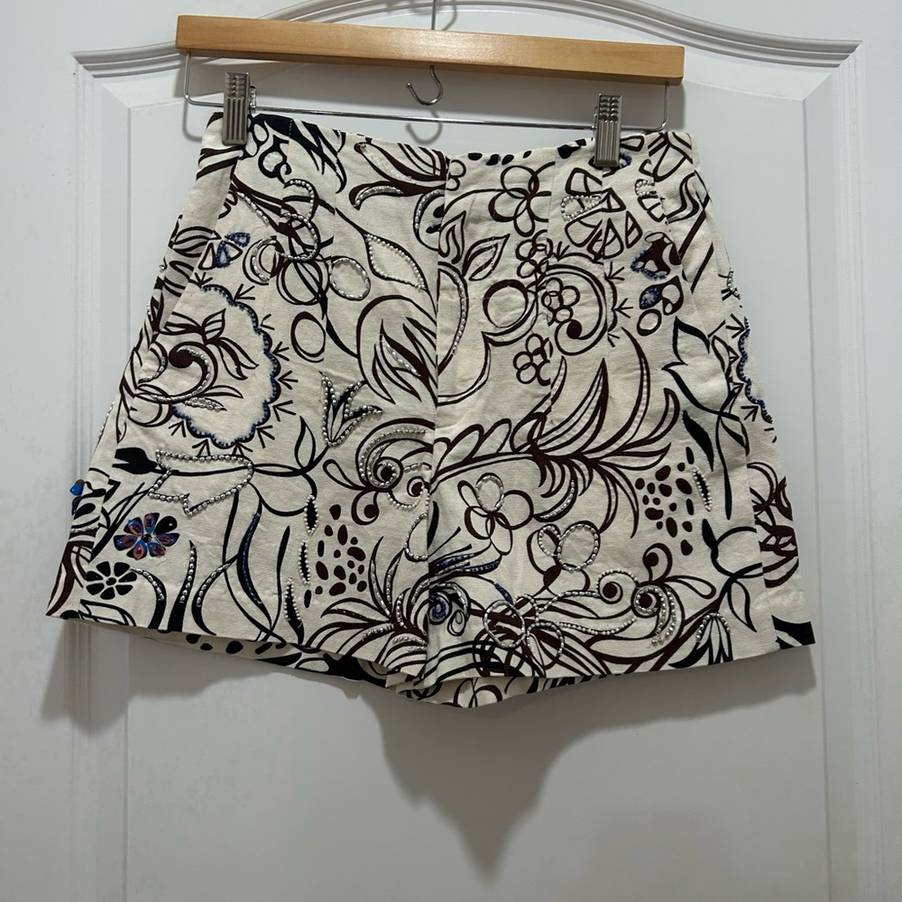 Zara Beaded Cream Floral Patterned Cotton Shorts